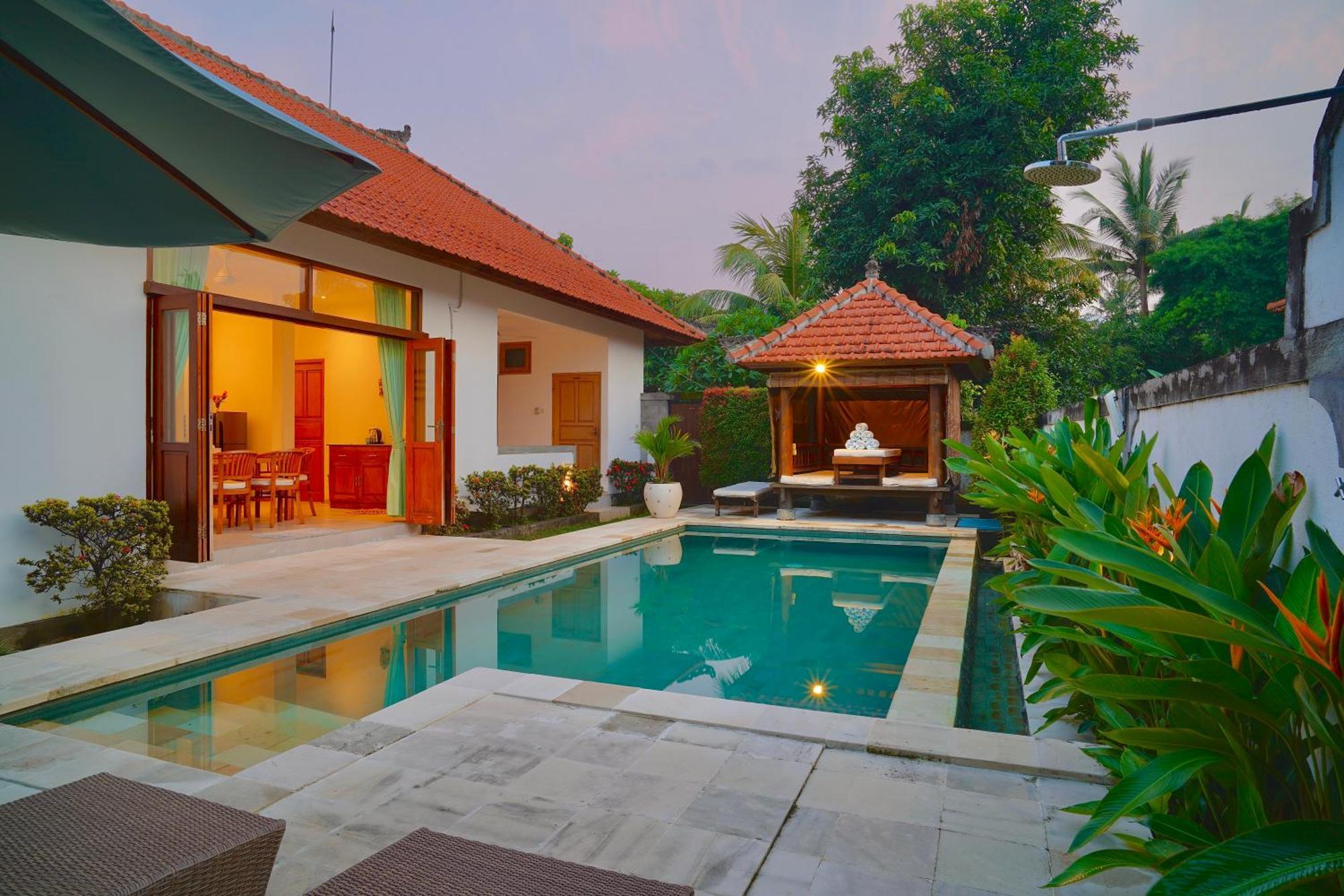 Villa Seruni Lovina Exterior foto