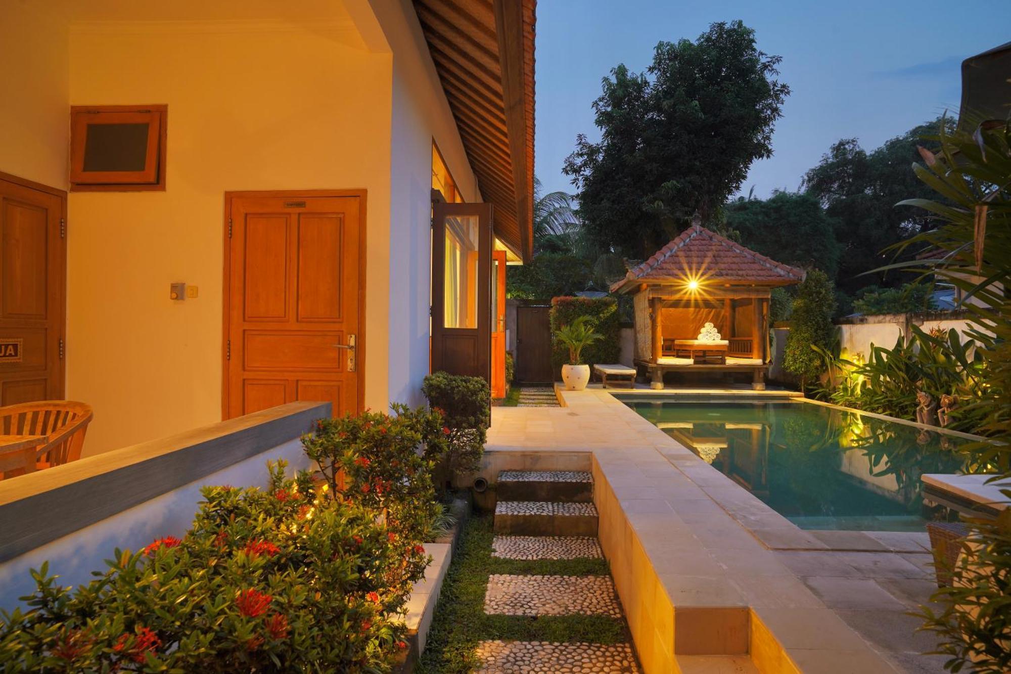 Villa Seruni Lovina Exterior foto