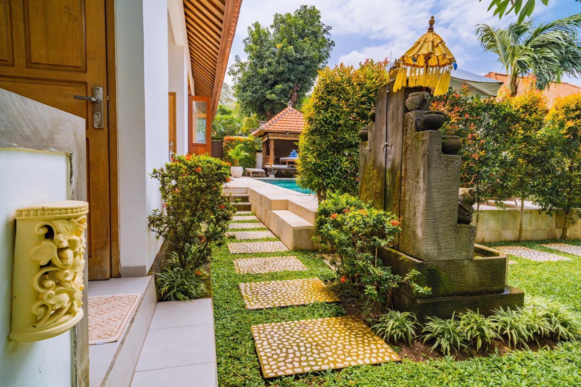 Villa Seruni Lovina Exterior foto