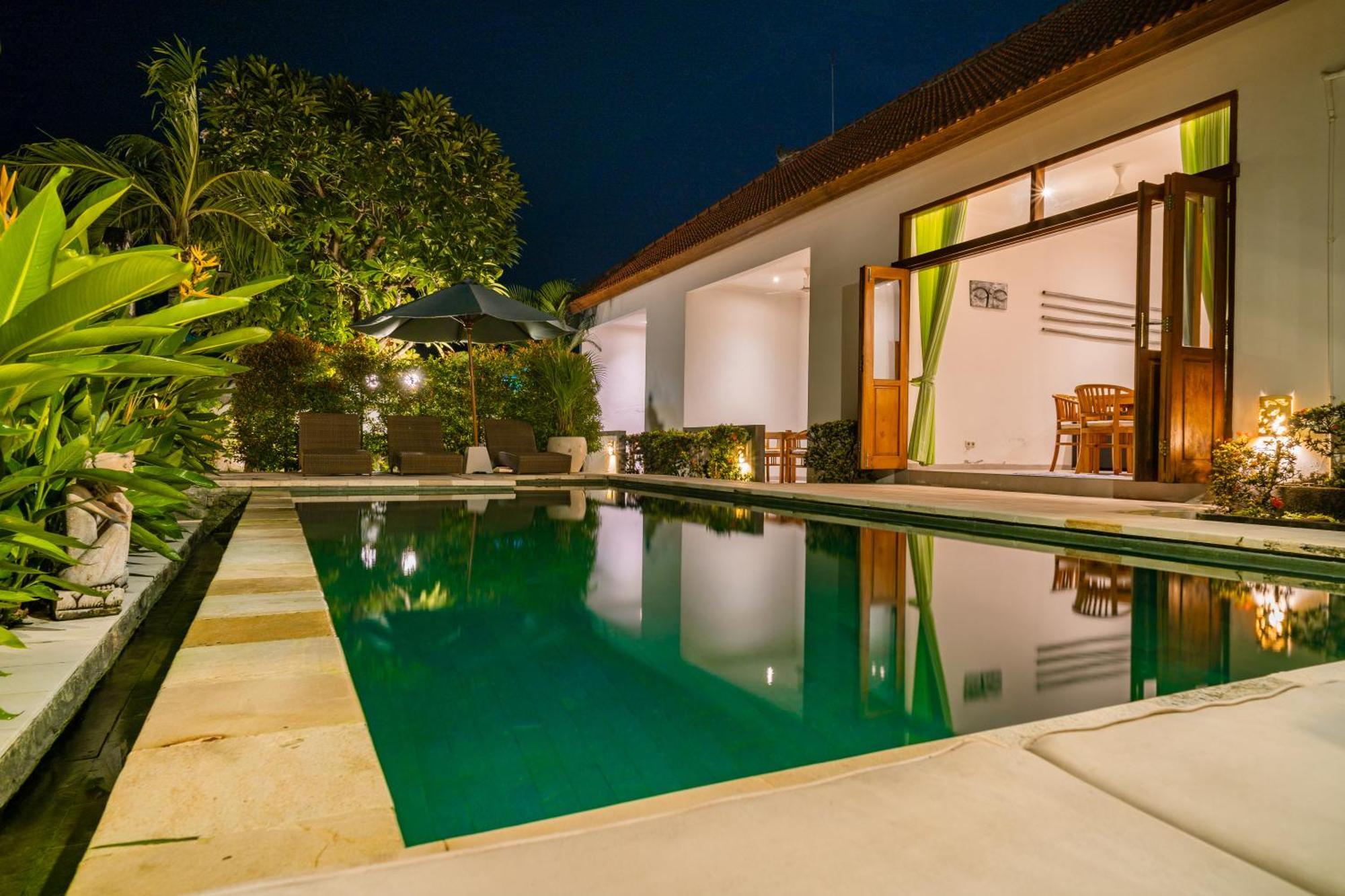 Villa Seruni Lovina Exterior foto
