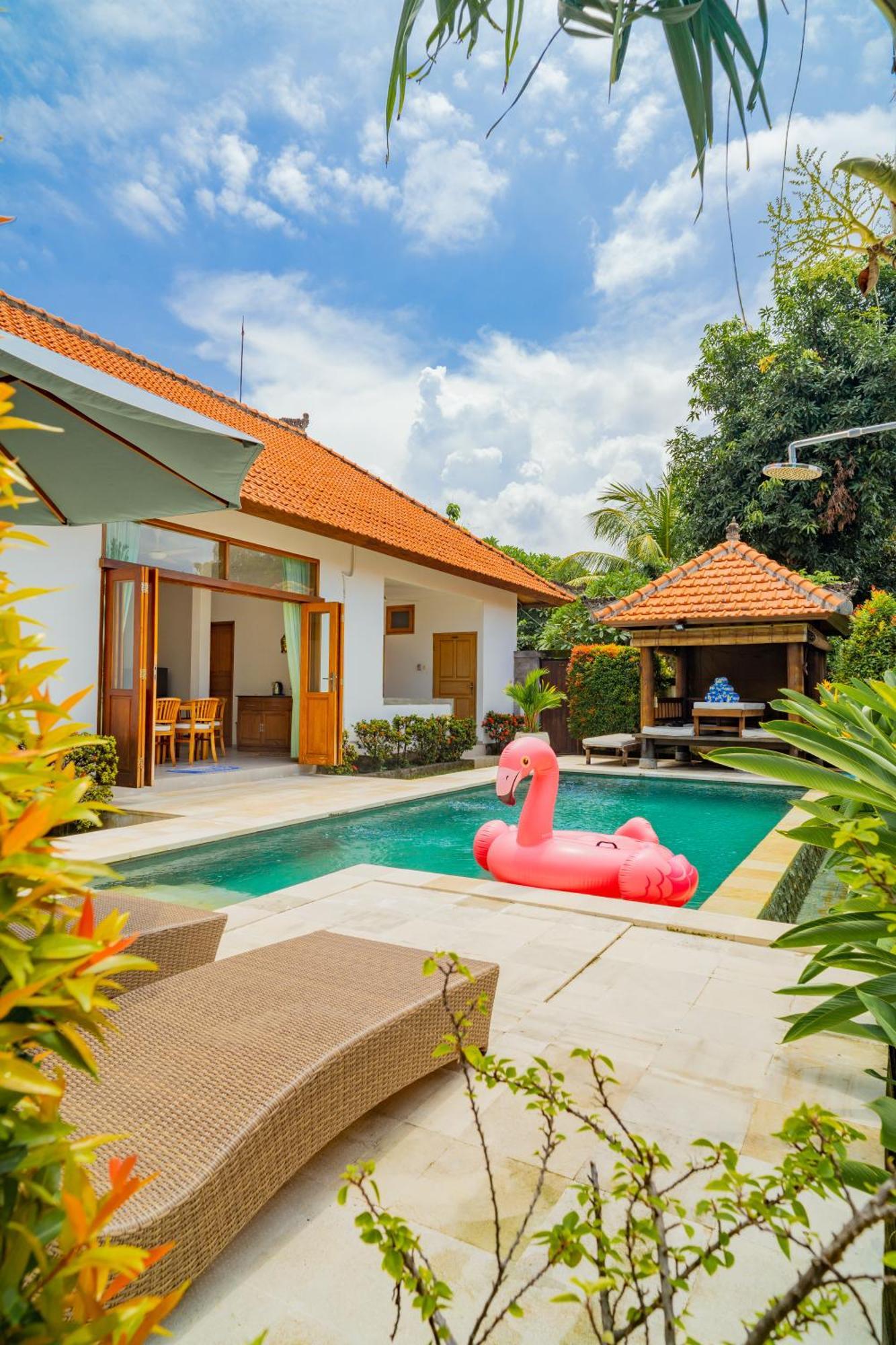 Villa Seruni Lovina Exterior foto